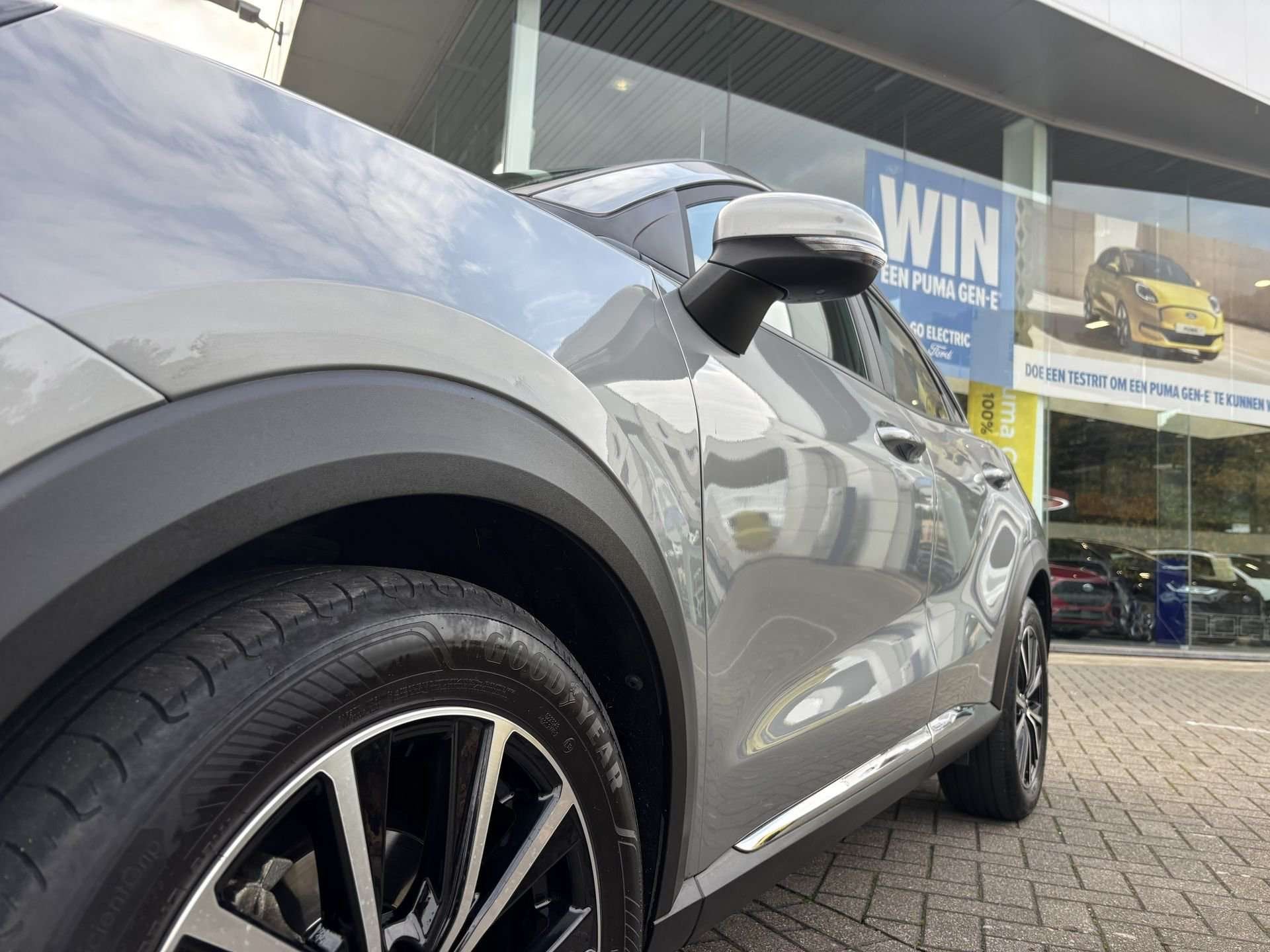 Ford Puma TITANIUM MHEV Ecoboost 125PK AUT OC3377 *83249*, Auto's, Automaat, Puma, Zwart, Overige kleuren