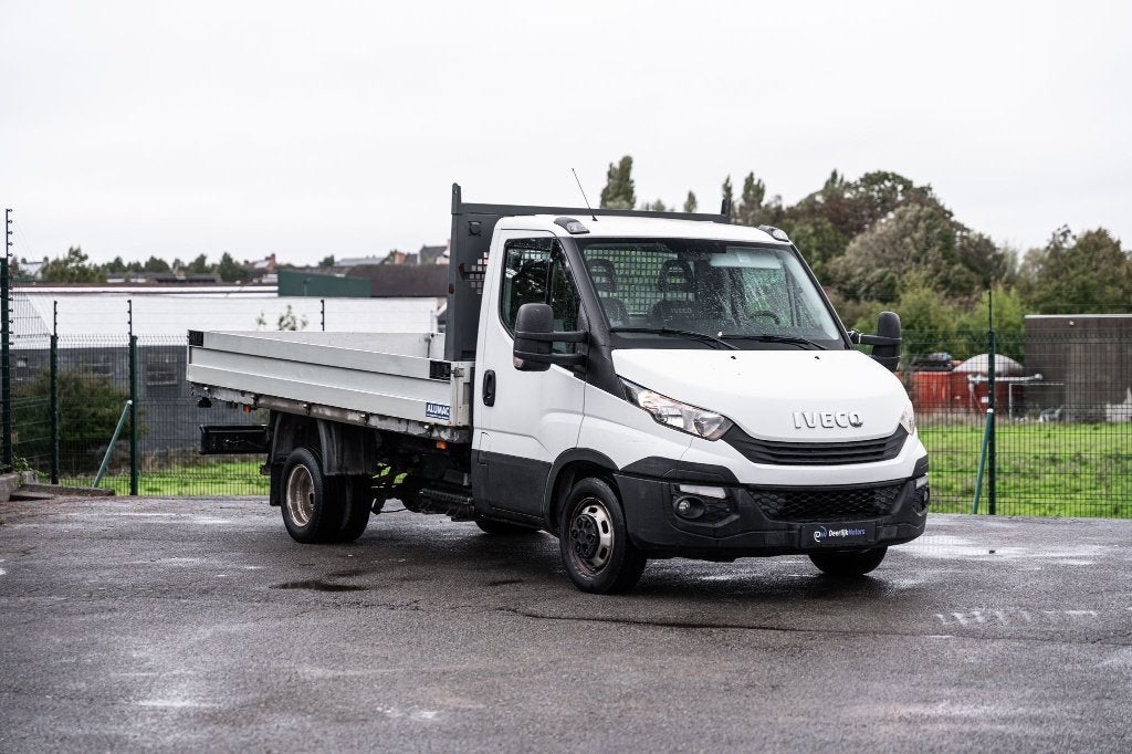 Veco Daily 35-150, 2541 kg, Entreprise, Boîte manuelle, Noir