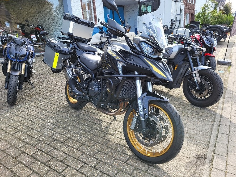 Moteur de démonstration QJ SRT 900 Ex-Demo, Motos, Permis Moto A, Entreprise, Occasion, Plus de 35 kW