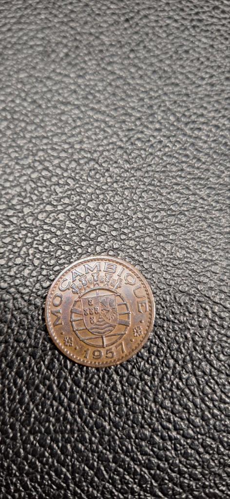 Mozambique 1 escudo 1957, Postzegels en Munten, Munten | Afrika, Ophalen of Verzenden