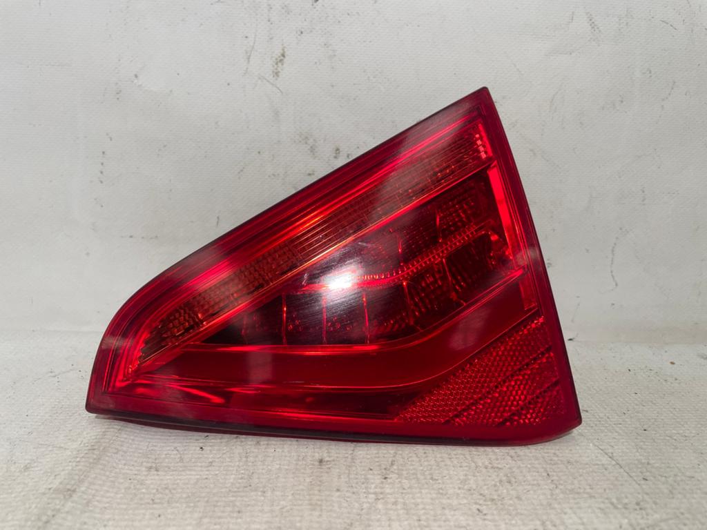 Feu arriere droit AUDI A5 8T 8T0945094C, Autos : Pièces & Accessoires, Éclairage, Audi, Utilisé, Enlèvement
