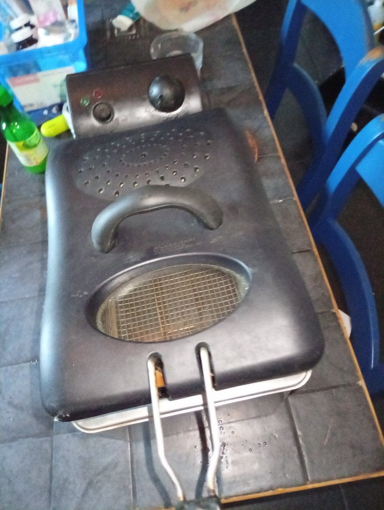 Friteuse, Elektronische apparatuur, Frituurpannen, Ophalen, Gebruikt
