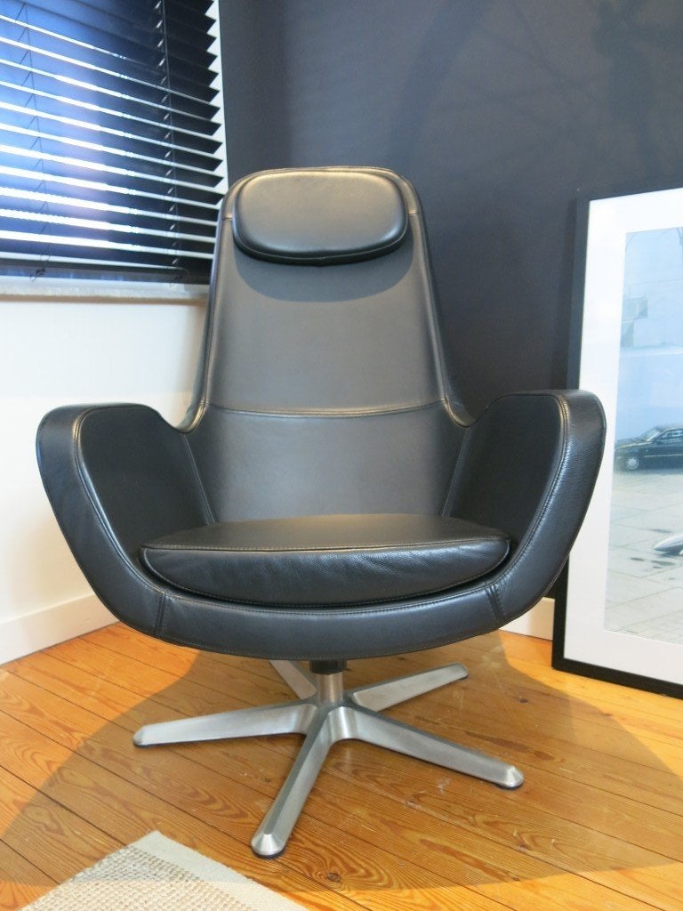 IKEA Arvika design draaifauteuil – Zwart leder, Huis en Inrichting, Ophalen, Zo goed als nieuw