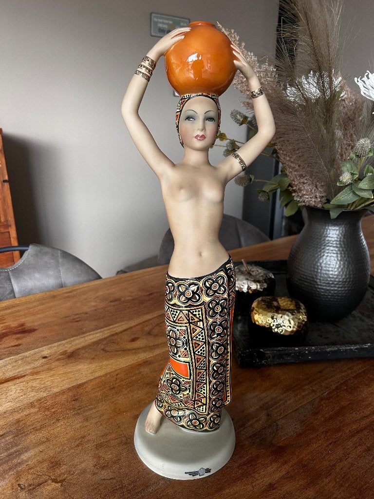Portatrice africana 373, Antiquités & Art, Statue, Art deco, Pierre ou céramique, Peint