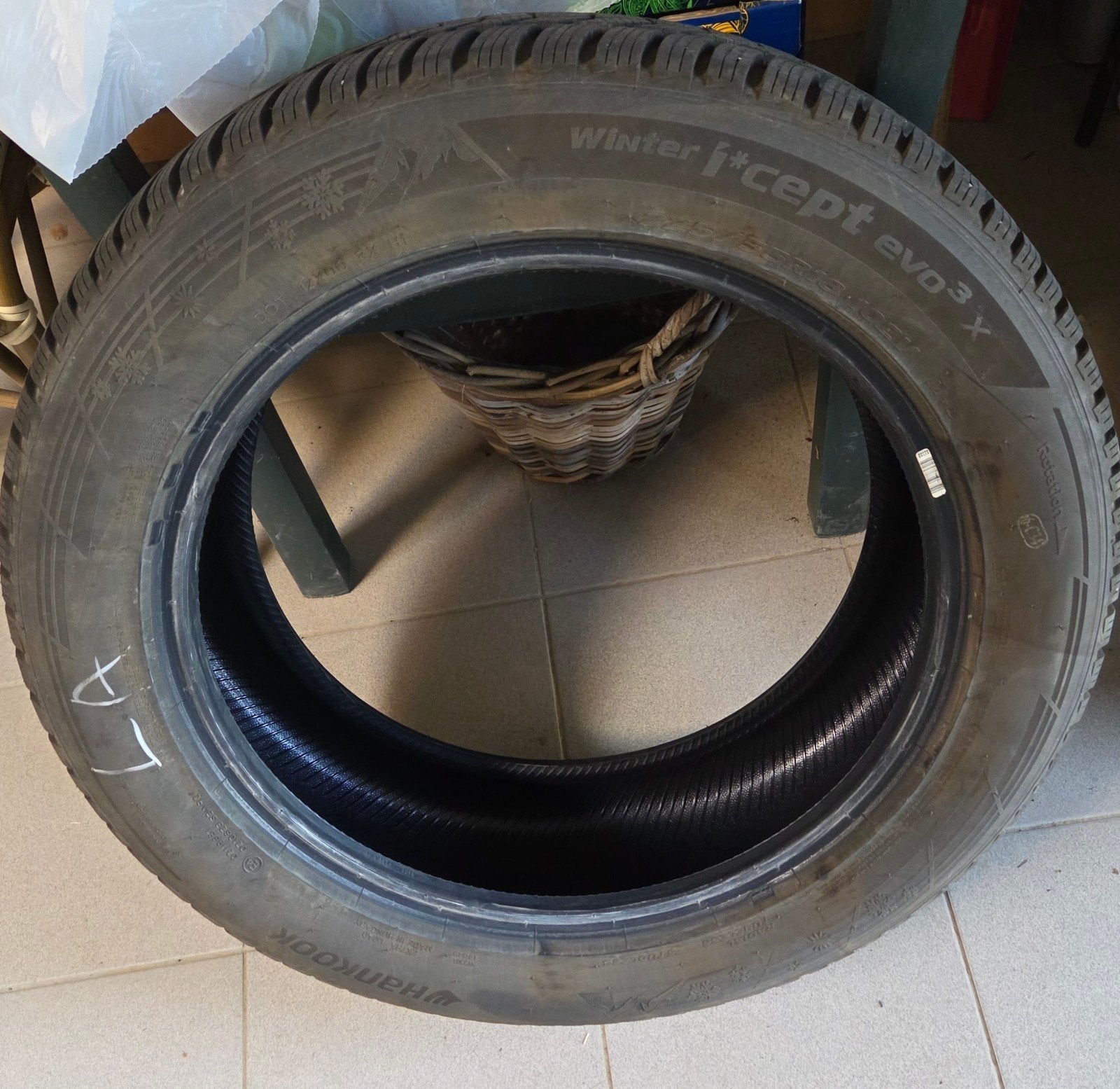 Set van 4 winterbanden 18 inch Hankook - zonder velg, Enlèvement, Comme neuf