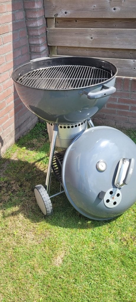WEBER BBQ GROOT GOEDE STAAT, Ophalen, Gebruikt, Weber, Met accessoires