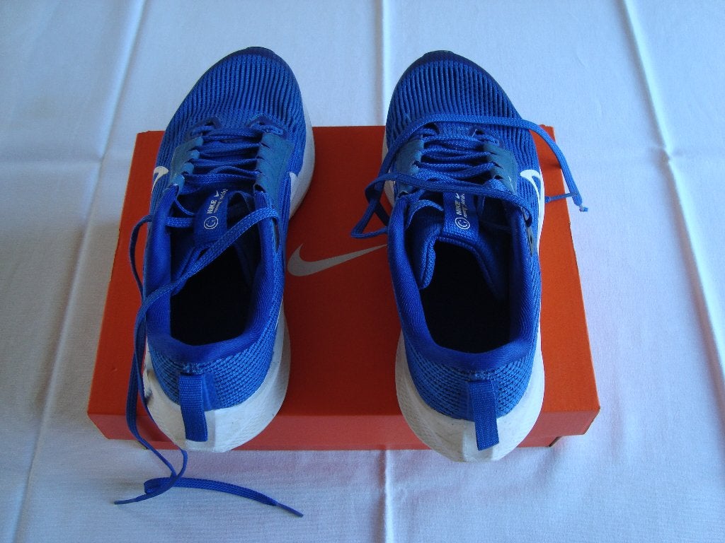 Loopschoenen NIKE - maat 39, Sport en Fitness, Ophalen, Zo goed als nieuw, Hardlopen, Hardloopschoenen