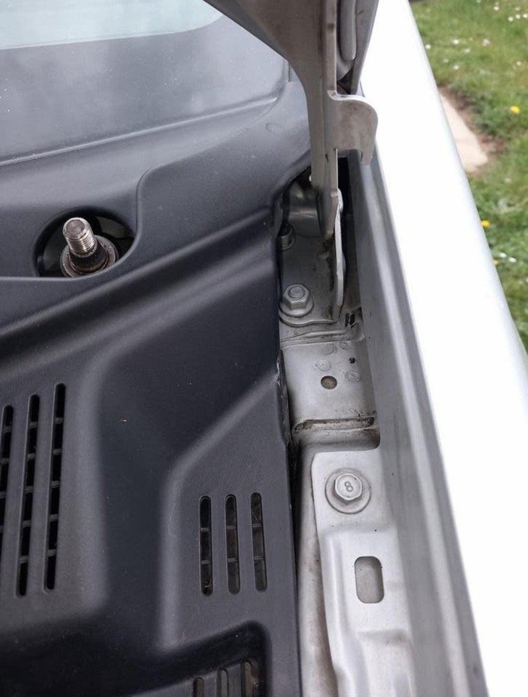 CHANIERE CAPOT AVANT HYUNDAI GETZ 2002-2009, Autos : Pièces & Accessoires, Enlèvement, Révisé, Capot moteur, Avant