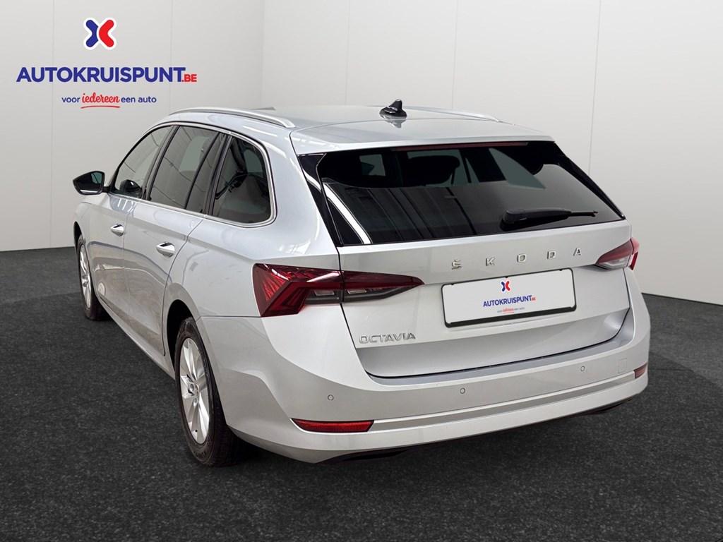 Skoda Octavia 1.5TSI Ambition GPS Camera Verw.Zetels Cruise, Argent ou Gris, Achat, Euro 6, Boîte manuelle
