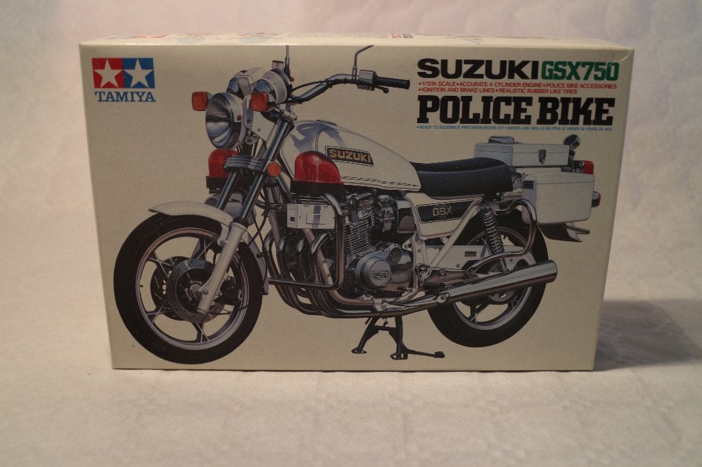 Susuki 750 GSX Police Bike, Hobby en Vrije tijd, Modelbouw | Auto's en Voertuigen, Italeri, Nieuw, Ophalen of Verzenden, Groter dan 1:32