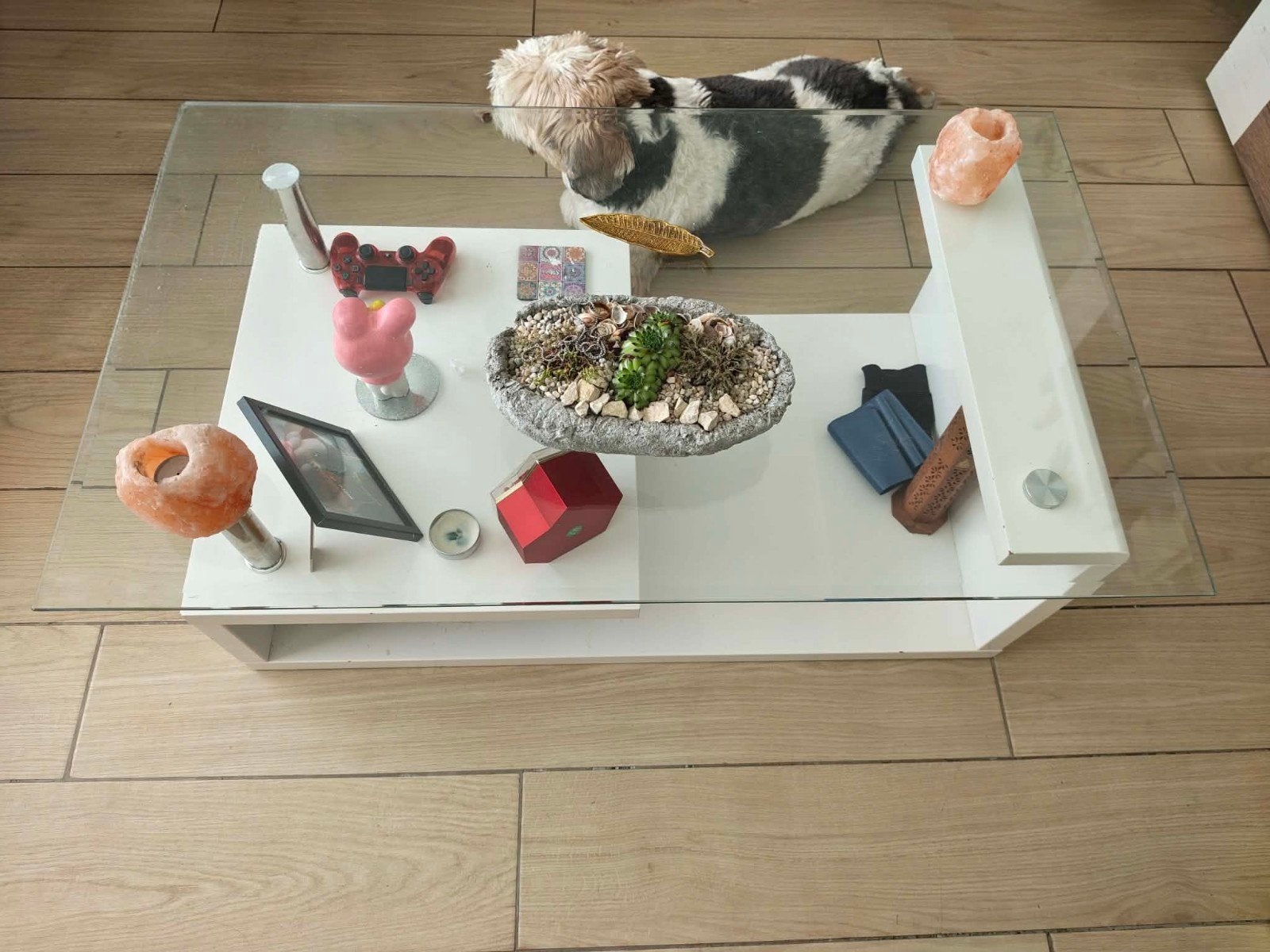 table de salons, Enlèvement