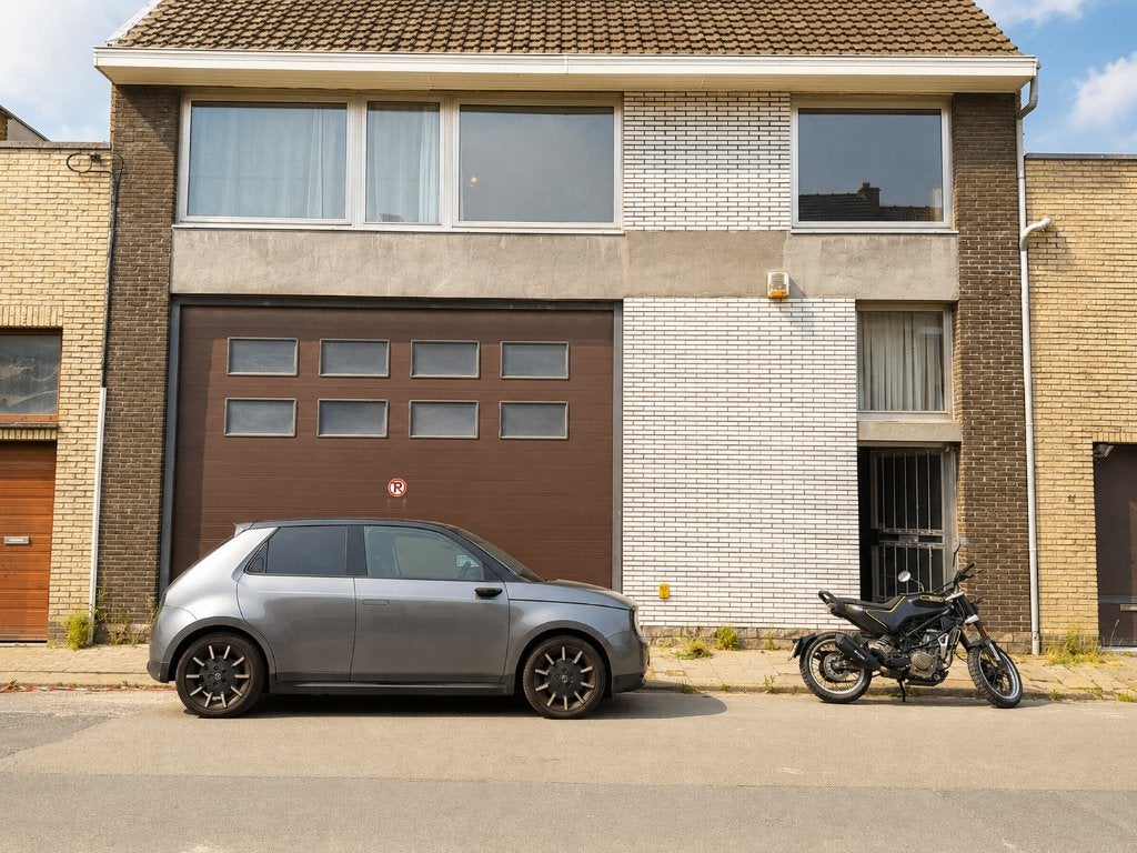 Woonst met atelier/magazijn – 240 m² – Mariakerke (Gent), Immo, Huizen te huur, Gent, Direct bij eigenaar, 2 kamers, Tussenwoning