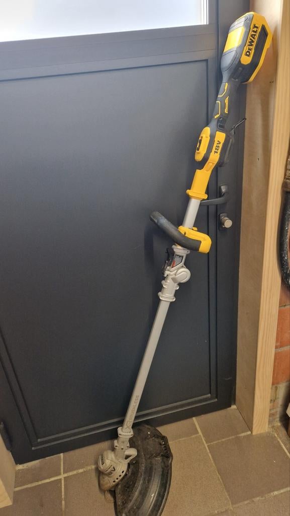 Dewalt 18v grastrimmer, Ophalen