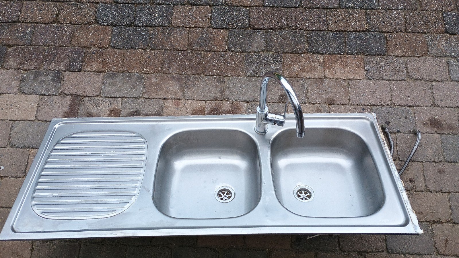 Inox spoeltafel met twee bakken en een afdruipvlak,, Ophalen