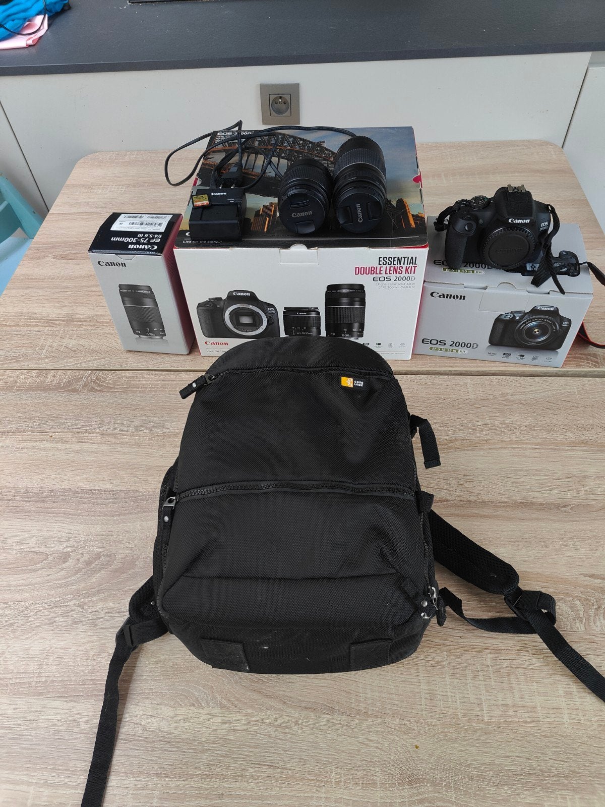 Canon EOS 2000D met 2 lenzen, SD kaart, oplader ,en tas, Audio, Tv en Foto, Spiegelreflex, Canon, Geheugenkaart, Ophalen of Verzenden