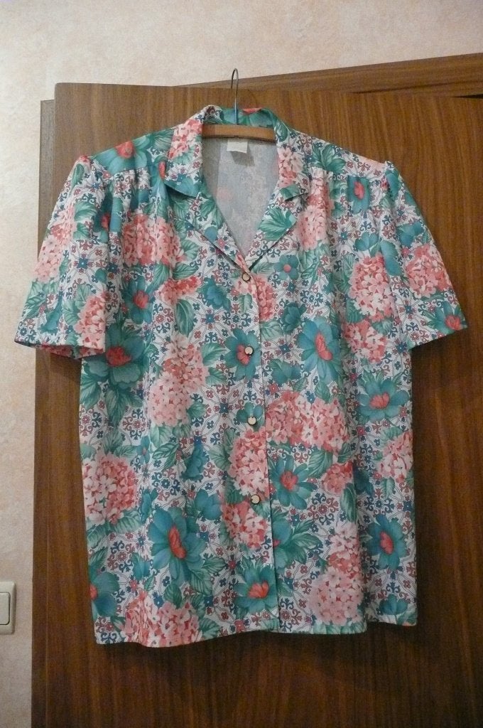 Blouse fleurie - taille 46/48, Enlèvement
