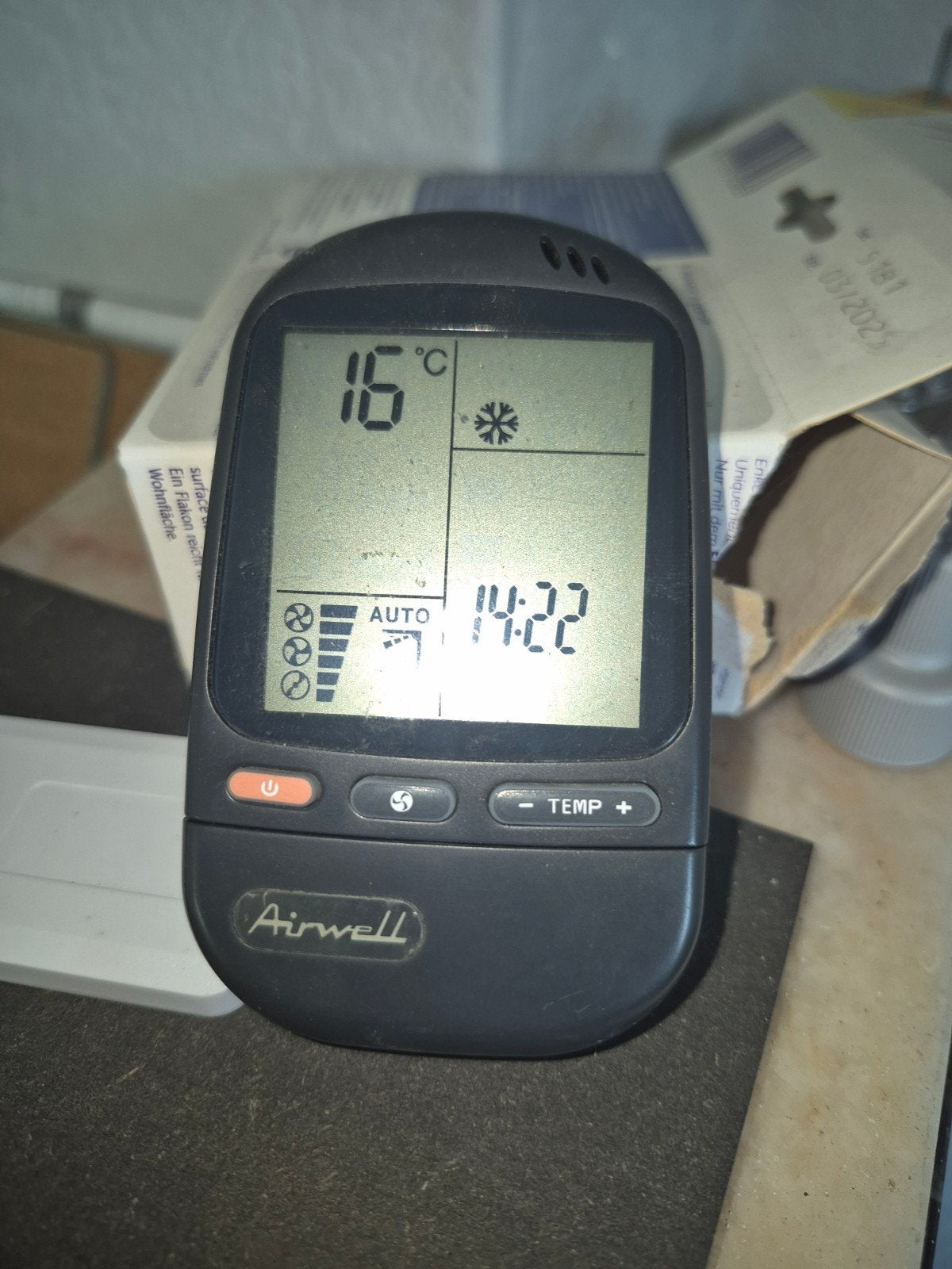 Airwell airco kan verwarmen of koelen., Enlèvement