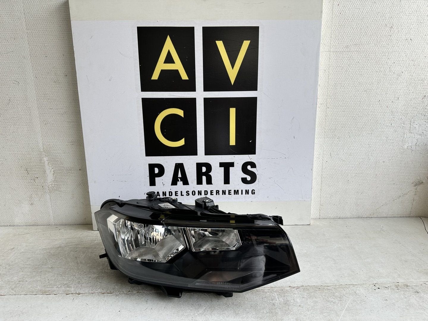 Koplamp Volkswagen T cross H7 Halogeen rechts 2GM941006A, Volkswagen, -, Utilisé, -