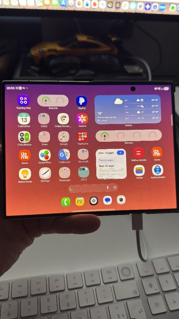 samsung z fold 8 256 Gb blanc état neuf, Télécoms, Enlèvement ou Envoi, Comme neuf, Sans simlock, Blanc