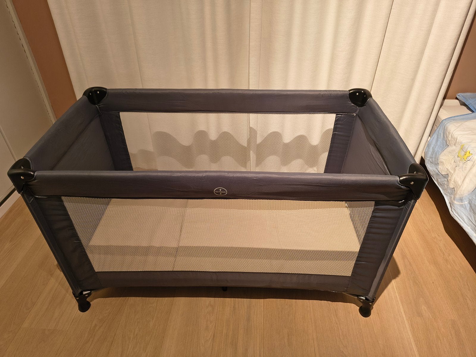 Reisbedje baby bed kampeerbedje, Ophalen
