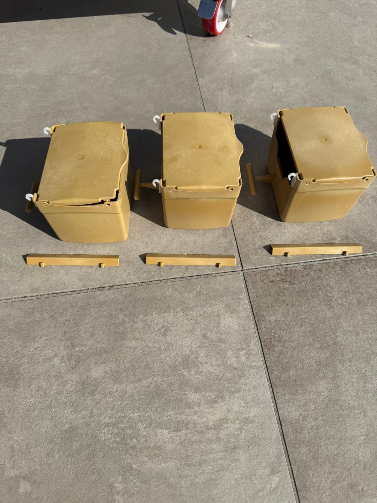 3 nieuwe nestkastjes voor exoten, Enlèvement, Comme neuf