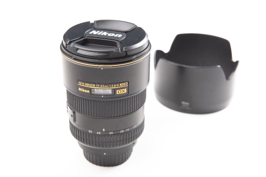 Nikon lens AF-S DX Zoom-Nikkor 17-55mm f/2.8G IF-ED, Ophalen, Zonnekap, Nikon, Refurbished