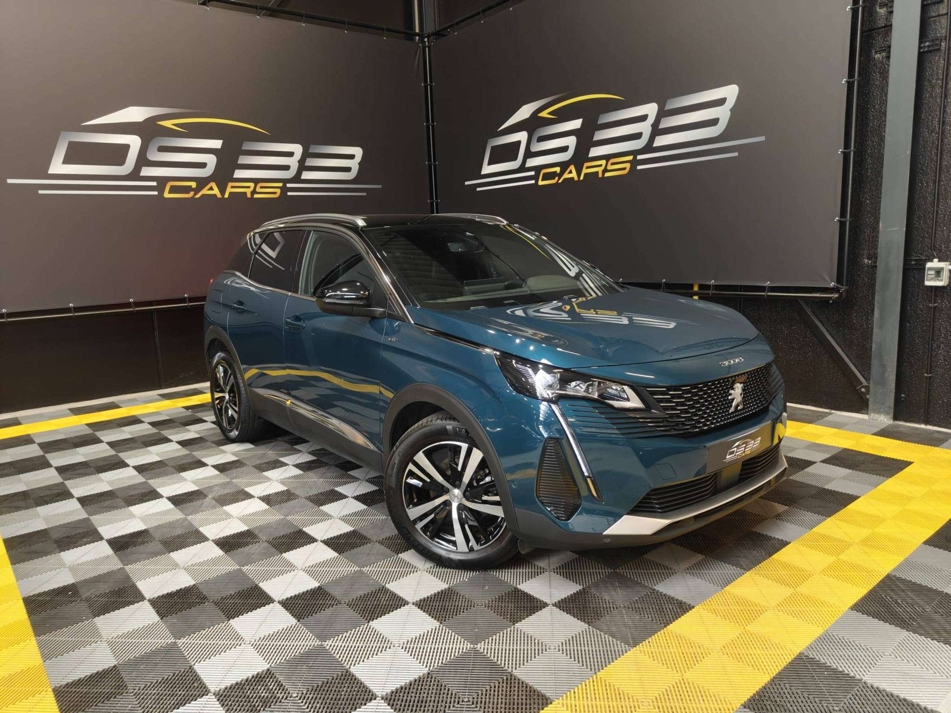 Peugeot 3008 1.2 GT /MassageLeder/LED/Keyless/DodeHoek/Memor, Automaat, Dealer onderhouden, Gebruikt, 1199 cc