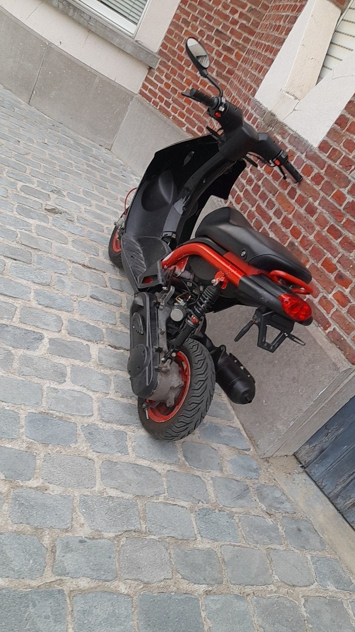 peugeot ludix classe A, Enlèvement