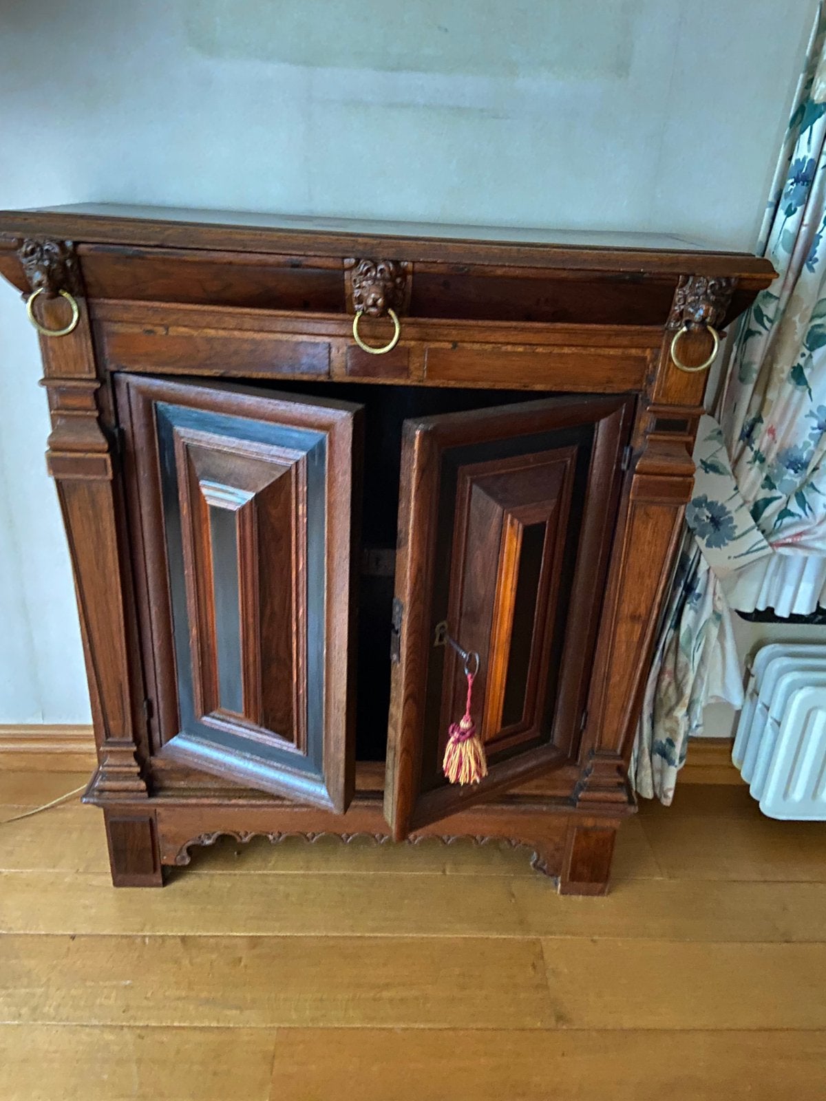 Hollandse kussenkast, Ophalen