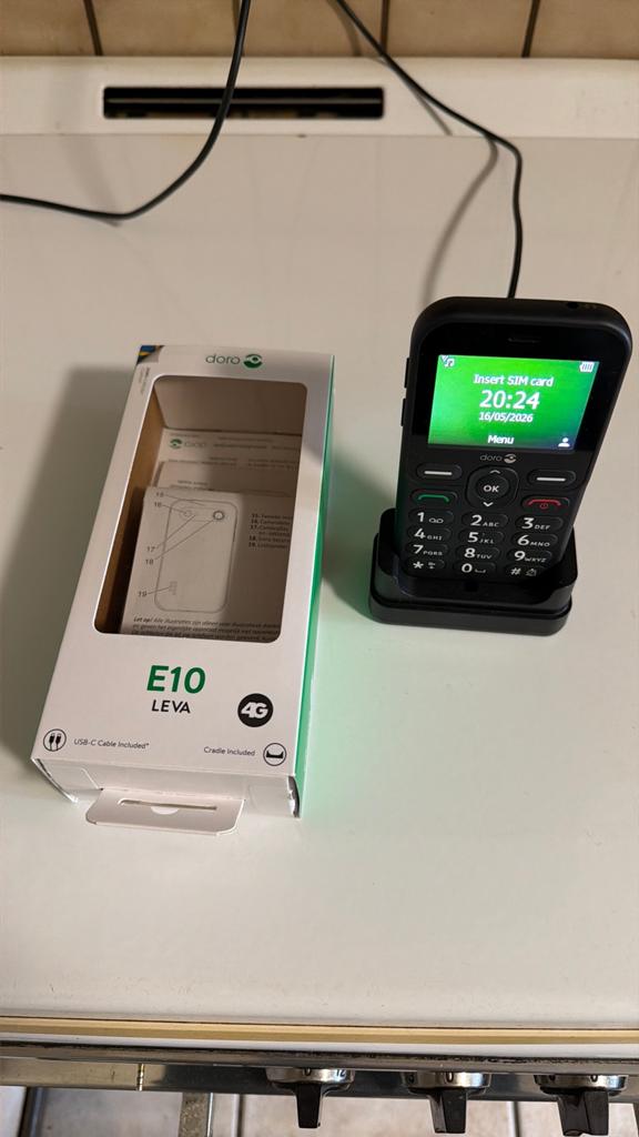 Leva E10 senioren gsm, Telecommunicatie, Ophalen, Zo goed als nieuw