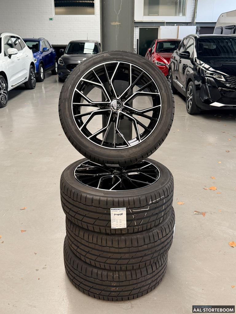 Nieuwe set zomerbanden Hankook 235/45 R19 lichtmetalen velge, Pneus et Jantes, -, Véhicule de tourisme, Pneus été