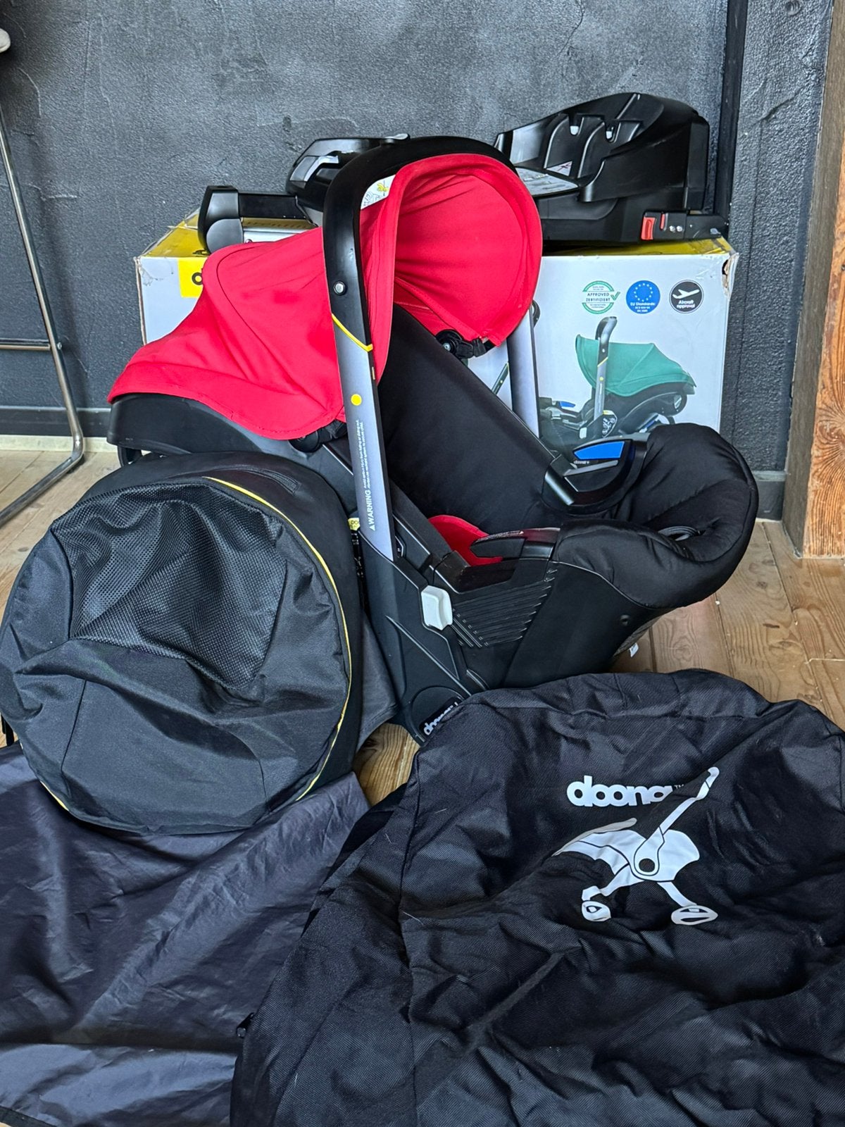 Doona Flame Redautostoel kinderwagen totaalpakket, Enlèvement, Utilisé, Autres marques, Ceinture de sécurité ou Isofix