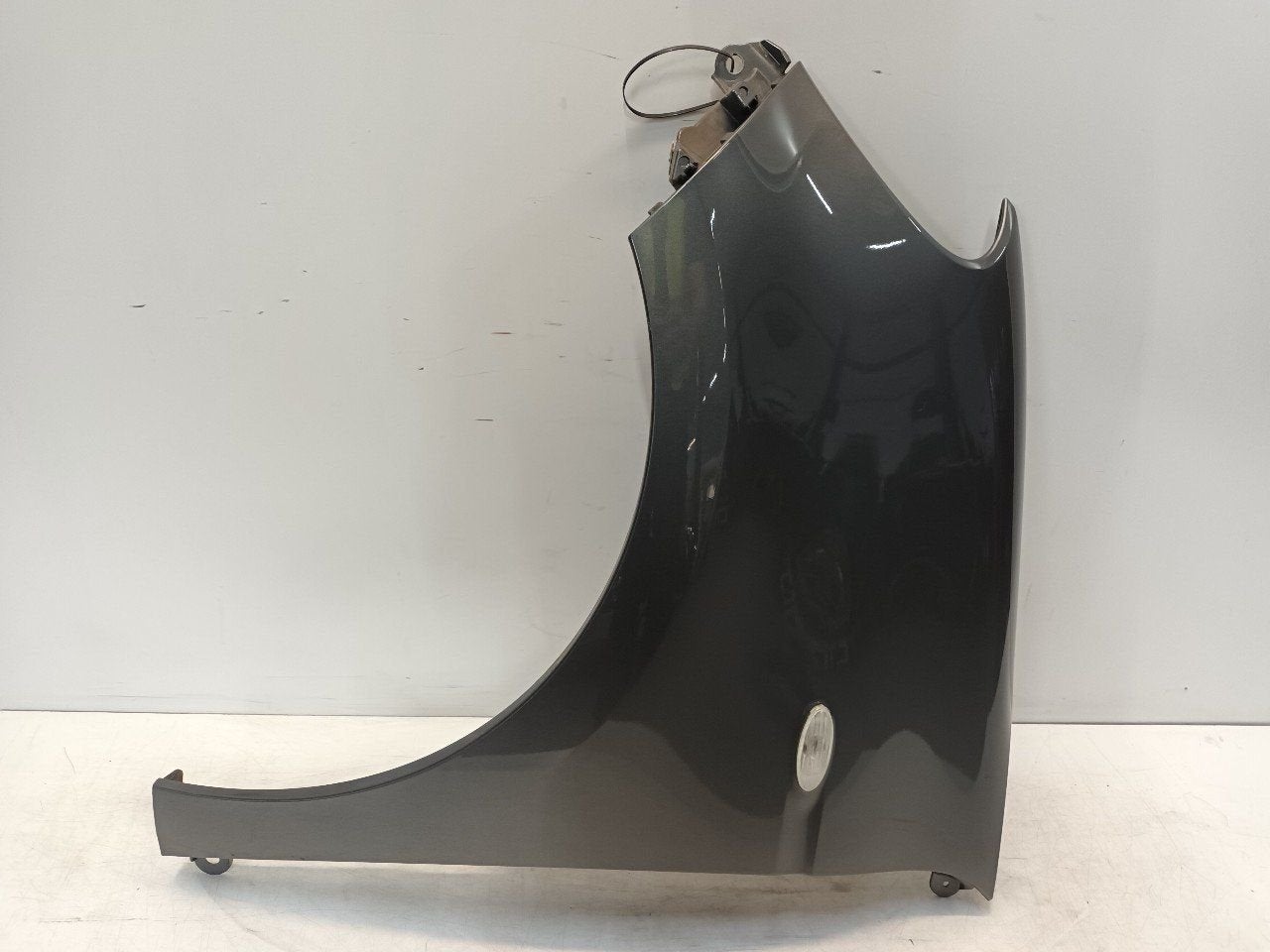 Spatbord links voor Smart Forfour, Onderdelen@venauto.nl, Van der Ven Autorecycling B.V., Ettenseweg 76, 4706 PB Roosendaal, The Netherlands