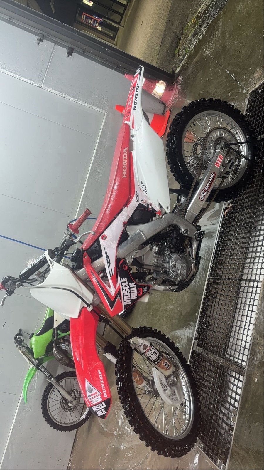HONDA CRF 250R, Motos, Enlèvement, Utilisé