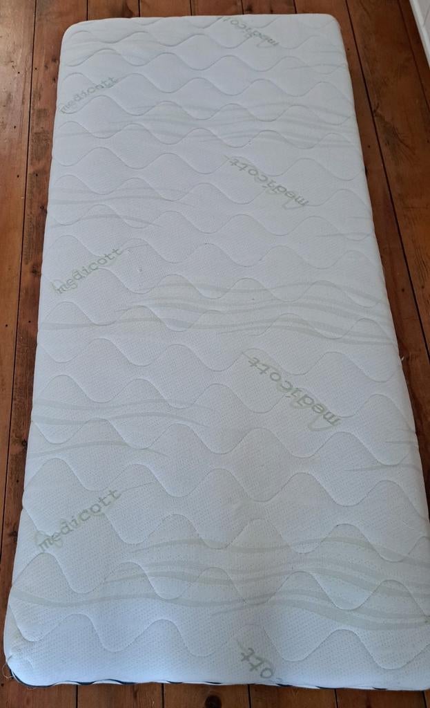 Matelas 150x70 cm, Enlèvement