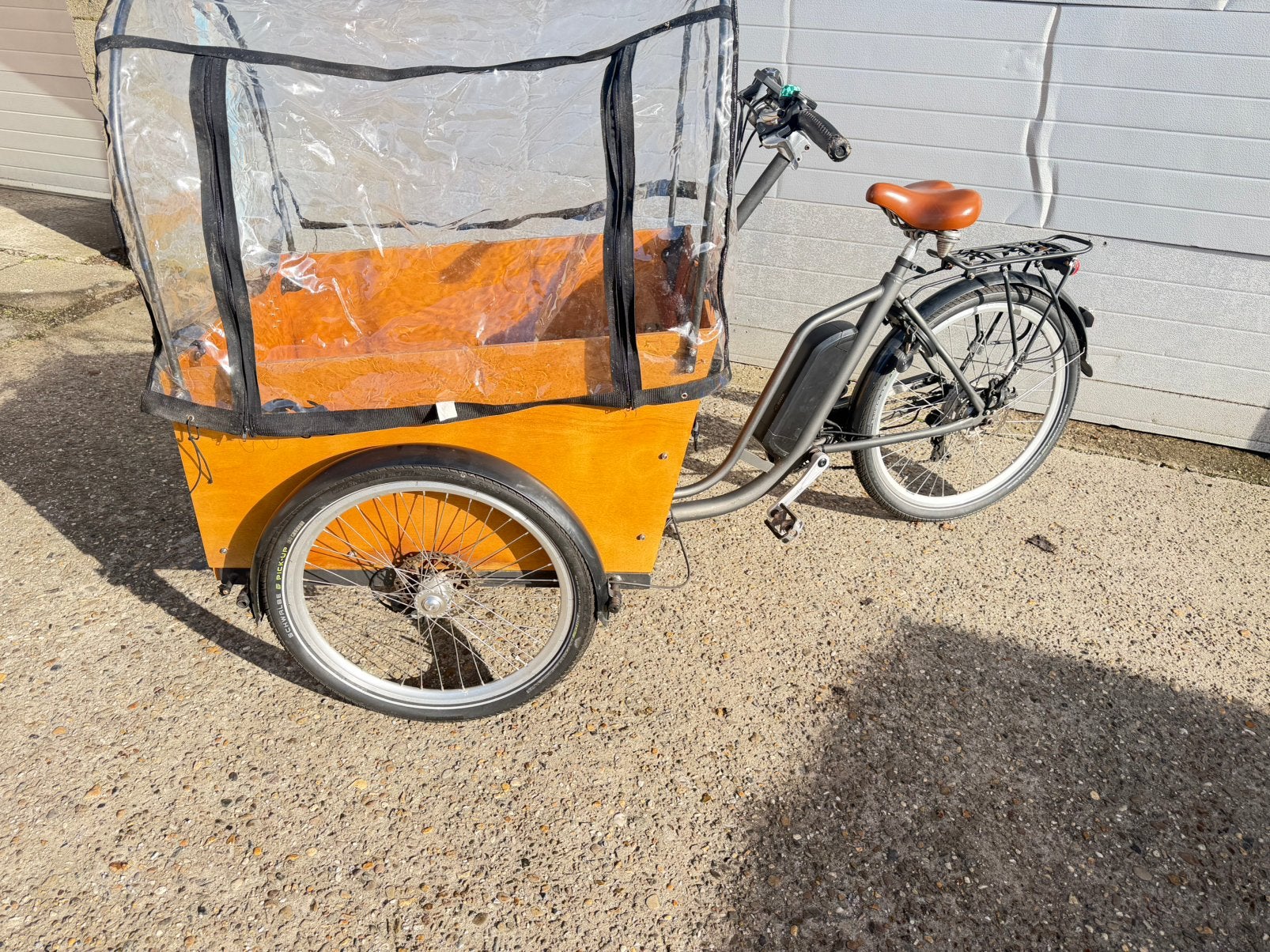 Cangoo elektrische bakfiets, Fietsen en Brommers, Ophalen, Zo goed als nieuw