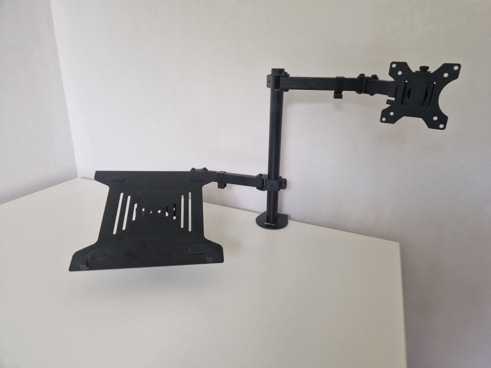 Monitorarm met laptophouder, Computers en Software, Ophalen of Verzenden