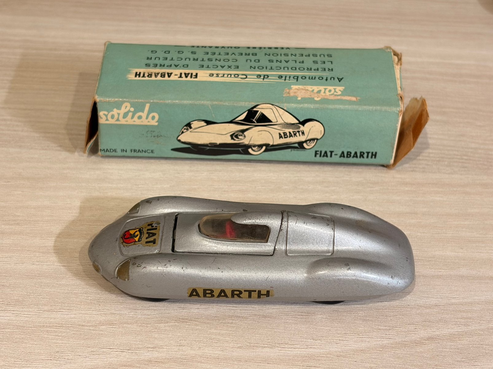 Solido Fiat Abarth 1000 réf. 124 1/43 avec boîte origine, Enlèvement ou Envoi, Utilisé, Voiture, Solido