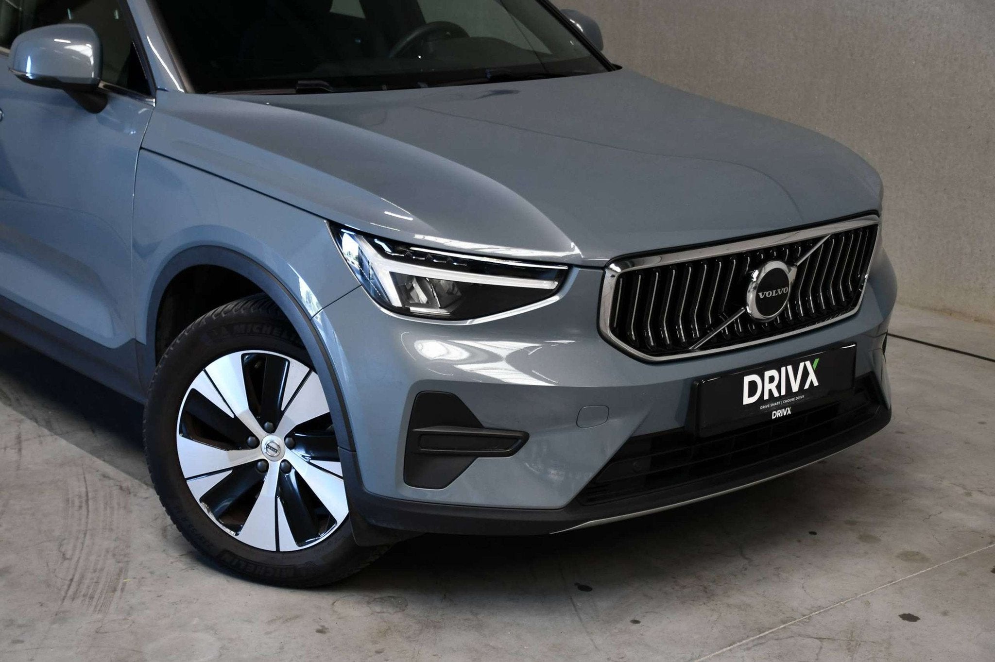 Volvo XC40 XC40 - T5 - PHEV - Plus Bright Design - Keyless -, Argent ou Gris, Achat, https://public.car-pass.be/vhr/281a15b1-f796-412c-b81e-c419fcd82193