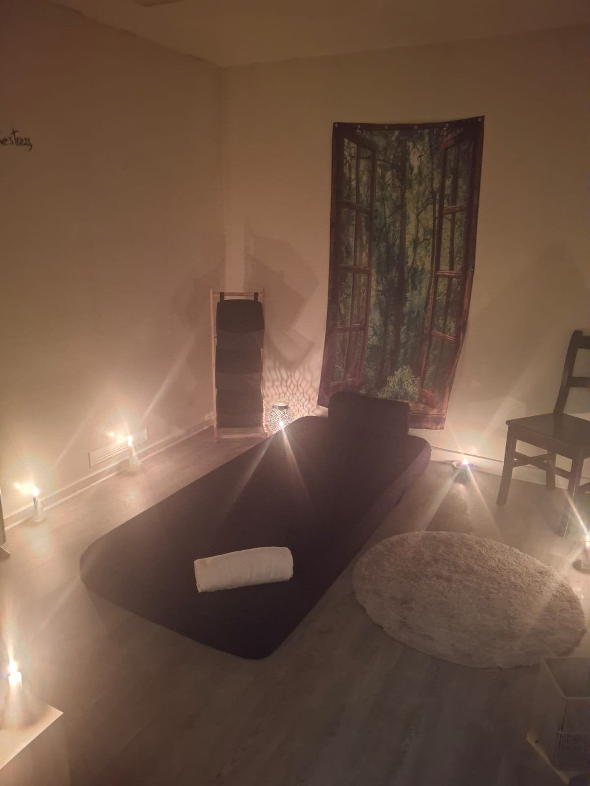 On recrute Masseus tantra, Offres d'emploi