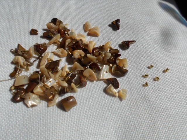 lot kralen in echt parelmoer 2 €, Hobby en Vrije tijd, Kralen en Sieraden maken, Zo goed als nieuw, Kraal, Ophalen of Verzenden