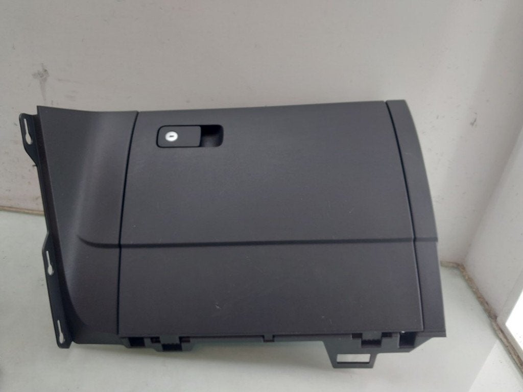 DASHBOARDKASTJE Volkswagen Golf Sportsvan (AUVS), Gebruikt, Volkswagen, Volkswagen AG, Kundenbetreuung@volkswagen.de