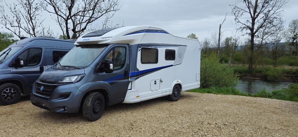 Camper Knaus Sky Wave model 650 MF, Caravans en Kamperen, Mobilhomes, Luifel, Fiat, 6 tot 7 meter, Diesel