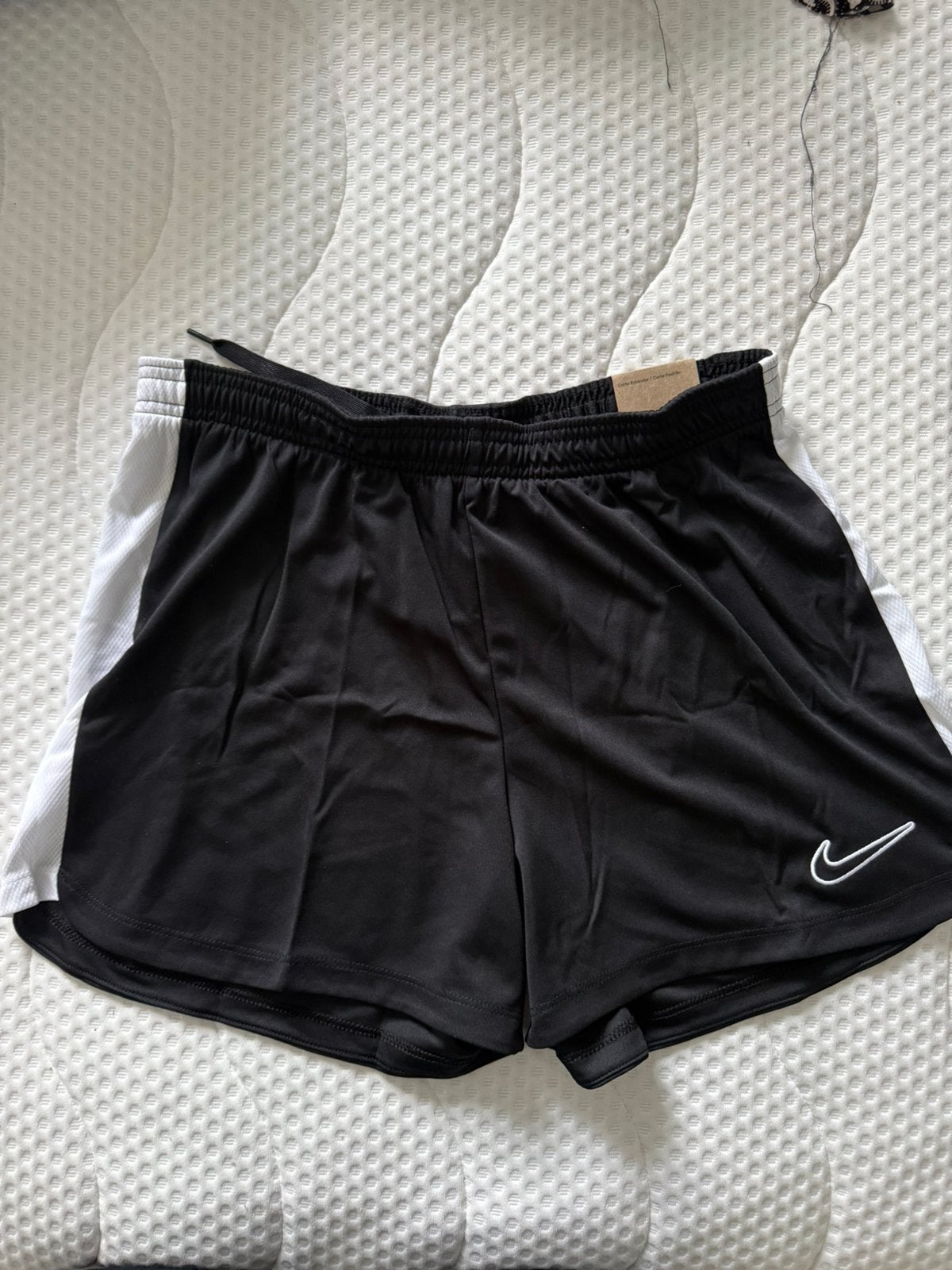 Lot de short Nike femme, Neuf, Taille 38/40 (M), Sport de raquette, Enlèvement