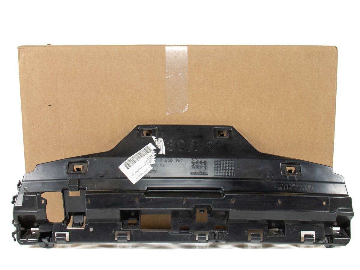 BUMPERFRAME ACHTER F30 BMW 3 serie Touring (F31), Gebruikt, BMW, Petuelring 130
80809  München, DE, Bayerische Motoren Werke AG