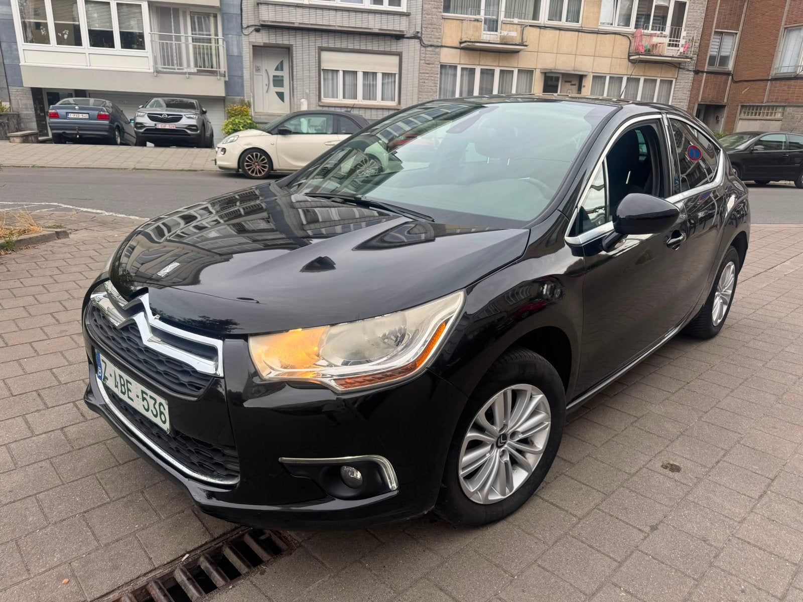 DS4 1,6cc BENZIN 2011 AIRCO 260,000KM 0032471654764, Autos, Citroën, Entreprise, Boîte manuelle, Noir, 5 portes