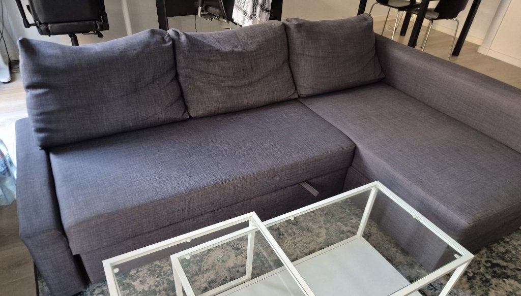 Ikea Friheten bank, Ophalen