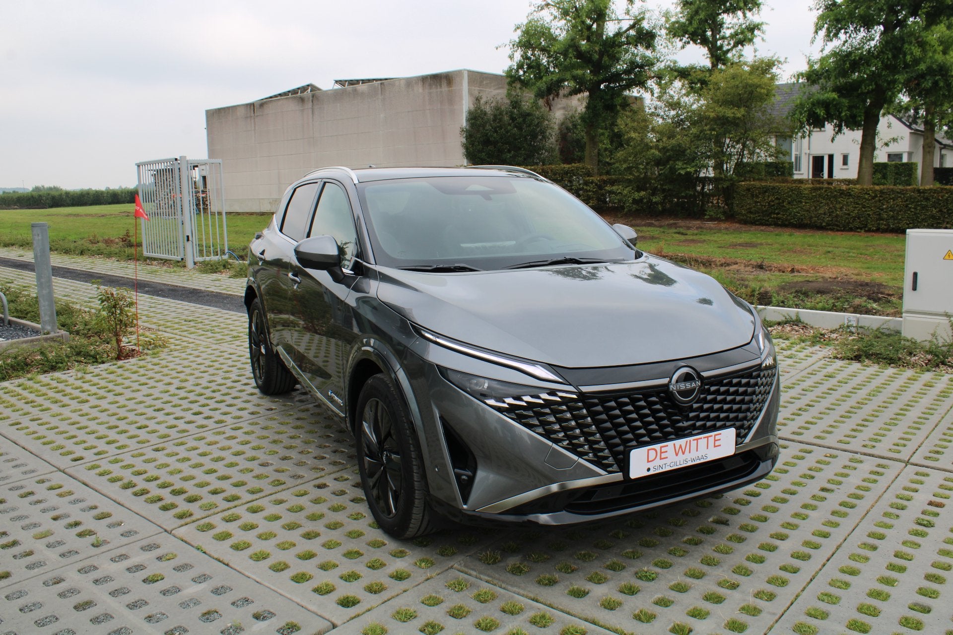 Nissan QASHQAI e-Power Tekna + Glass Roof + Cold Pack, Auto's, 1497 cc, Zwart, Overige kleuren, Leder en Stof