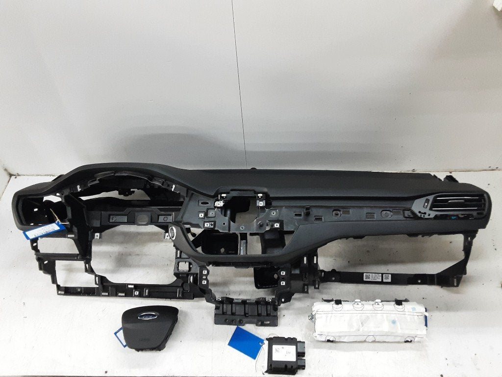AIRBAG SET Ford Focus 4 (01-2018/12-2025), Auto-onderdelen, Gebruikt, Henry-Ford-Straße  1
50735  Köln, DE, Ford-Werke GmbH, Kunden@ford.com