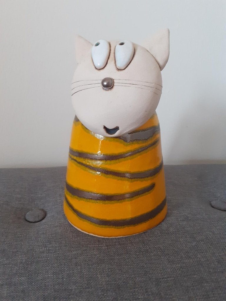 Chat décoratif en céramique, Antiquités & Art, Antiquités | Céramique & Poterie, Enlèvement